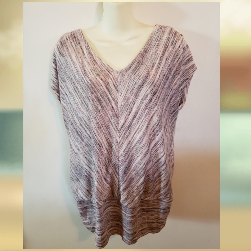 Knox Rose Short Sleeve with slit V Neck